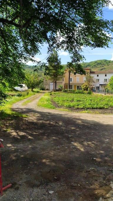 Agreable Maison Au Bord De La Riviere Villa Campagne-sur-Aude Exterior photo